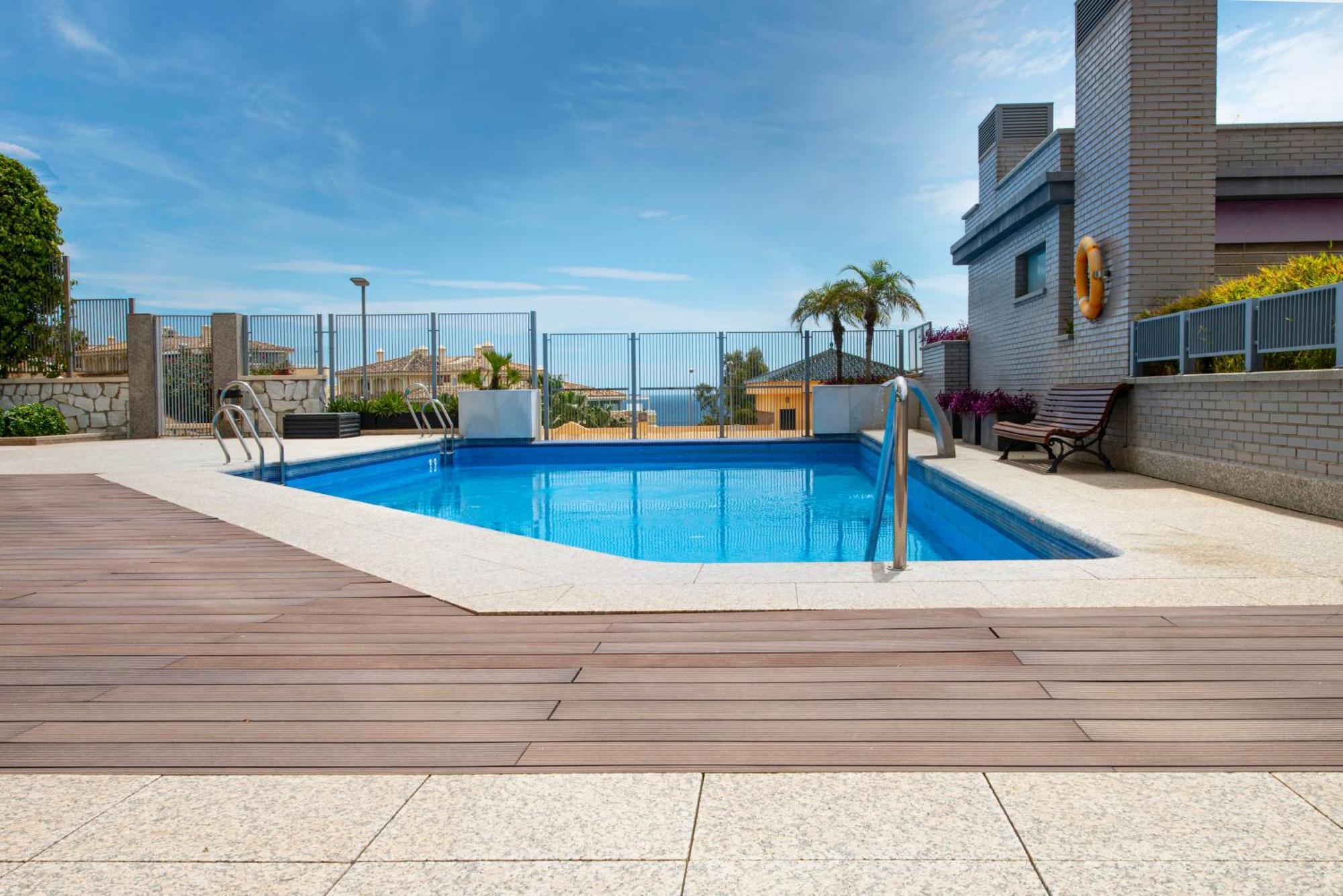 Apartamento Con Piscina